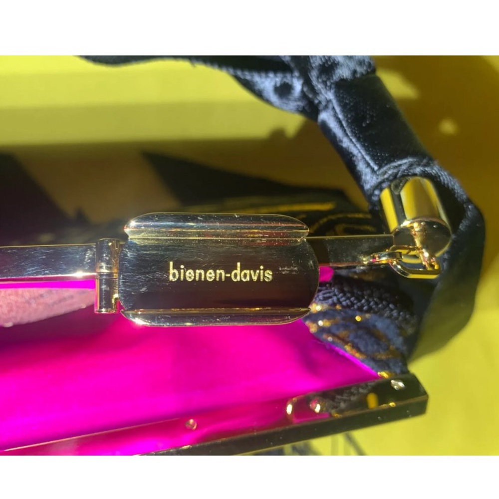 Beautiful - Picture 3 of 3